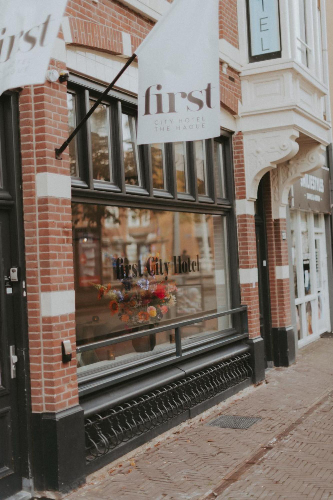 Boutique Hotel First City デン・ハーグ エクステリア 写真